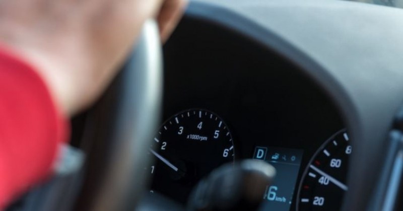 91 годишен шофьор е блъснал с колата си тази сутрин 84 годишна