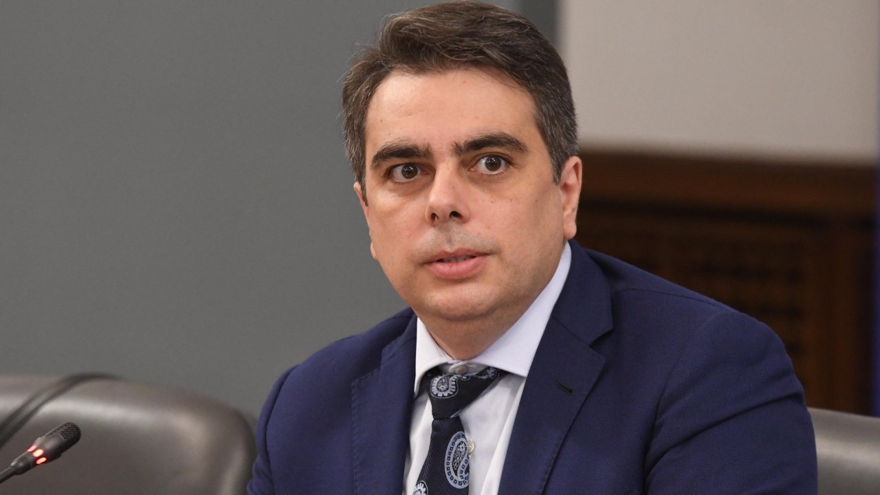 Вицепремиерът и финансов министър в оставка Асен Василев е предложил