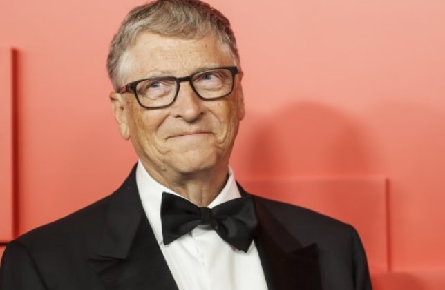 Съоснователят на Майкрософт Бил Гейтс обяви че ще се откаже