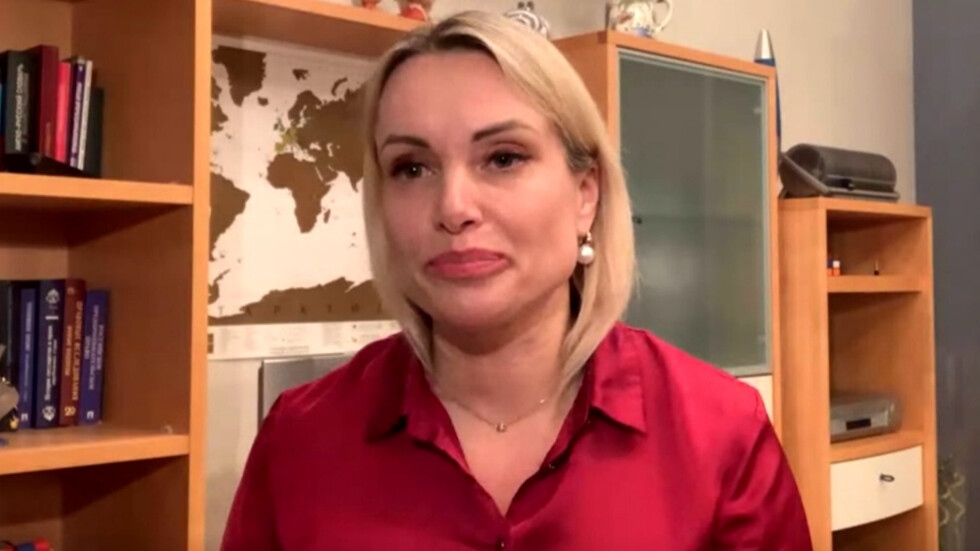 Руската медийна служителка Марина Овсянникова която извърши през март протестна