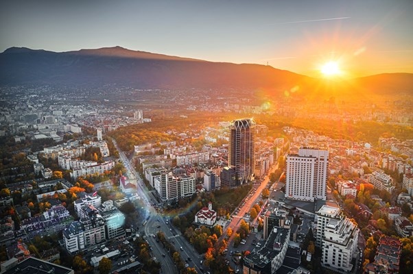 Златен Век Артекс някаква сграда която се строи в