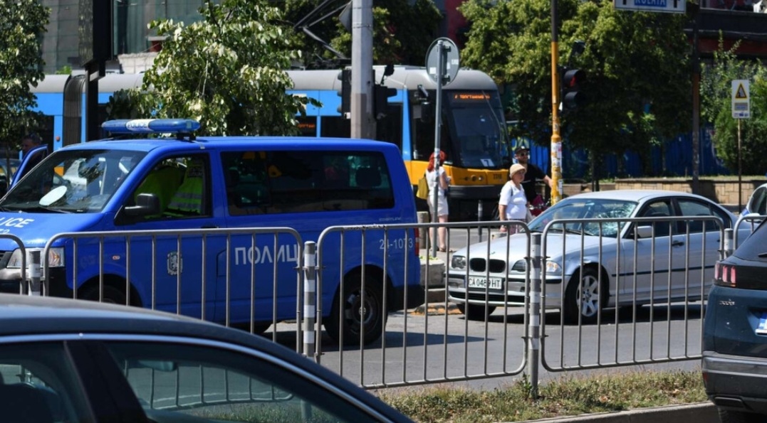 Полицай блъсна прокурор на кръстовище на булевардите Тодор Александров и