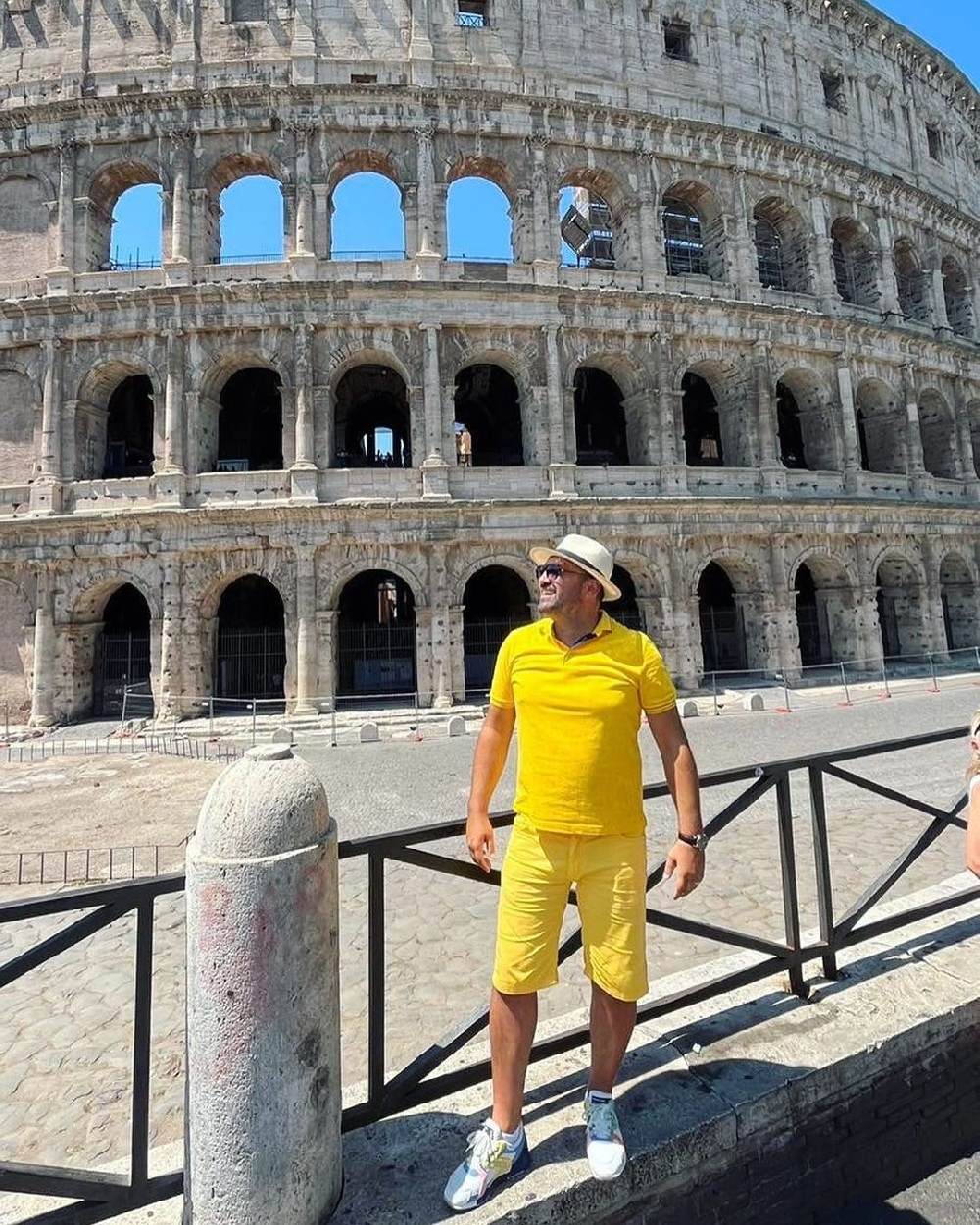 Дойдох видях победих и слънчасах написа в личния си профил