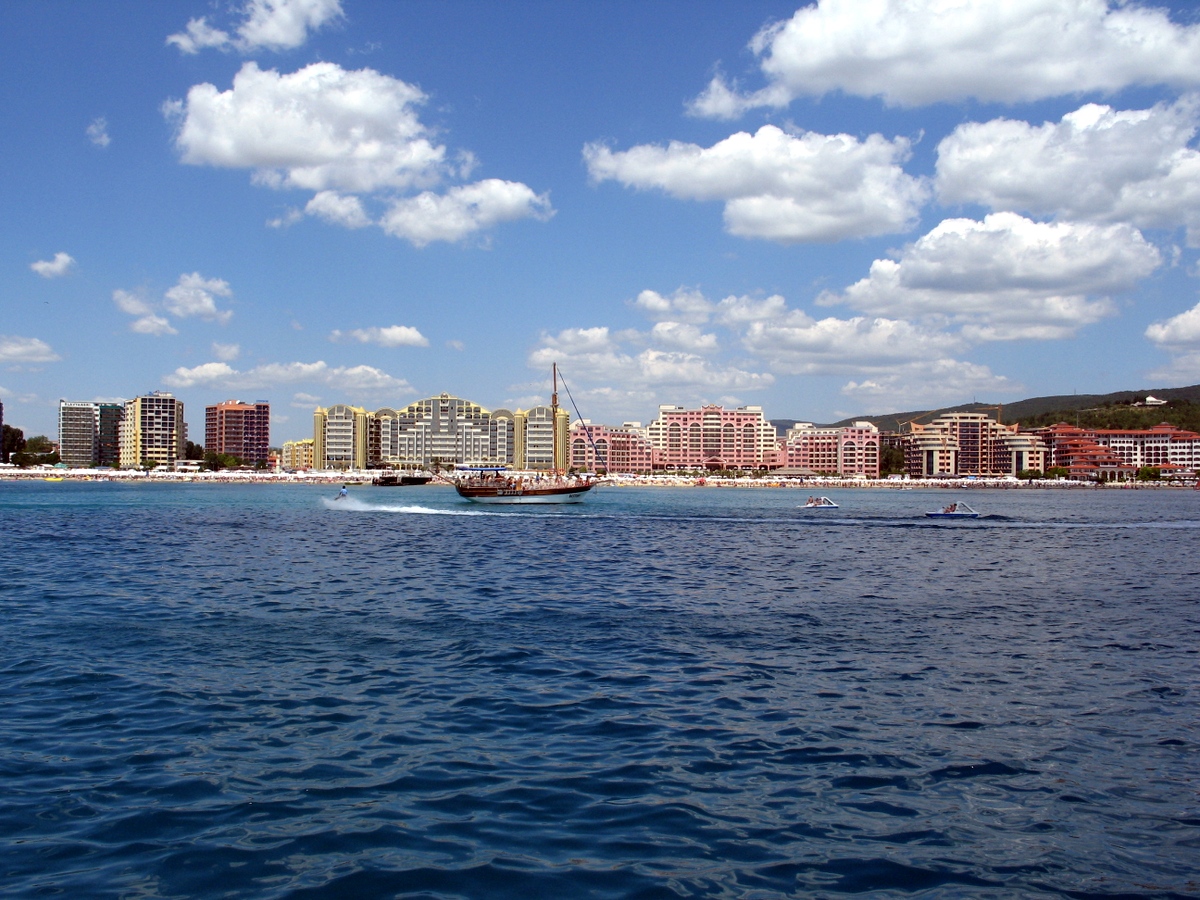 Слънчев бряг в България и Мармарис в Турция са най евтините