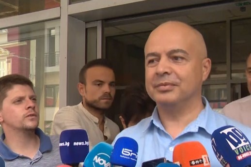 БСП утре ще реши дали да върне неизпълнен мандата на