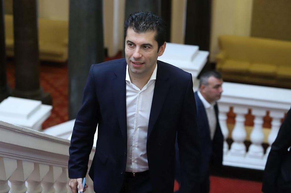 Кирил Петков вярва че си е спечелил могъщи врагове в