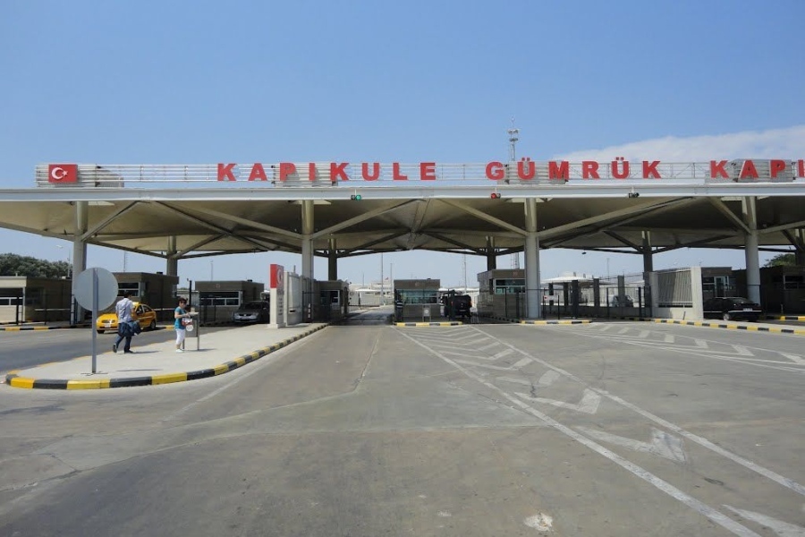 Турция вече пуска от днес българските туристи с лични карти