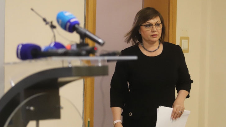 Не ни стигна време да направим учебниците до 12 клас