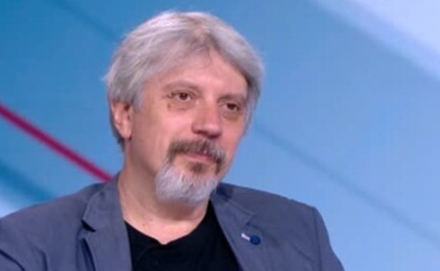 Тази седмица сме в пика на COVID вълната Това каза