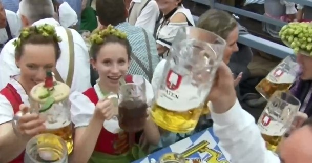 След 2 годишно прекъсване заради пандемията легендарният германски фестивал на бирата