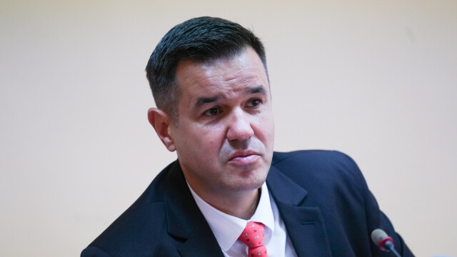 В администрацията на Министерството на икономиката за 7 8 месеца са