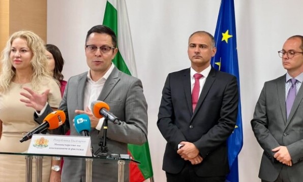 До края на годината благодарение на труда и много добрата