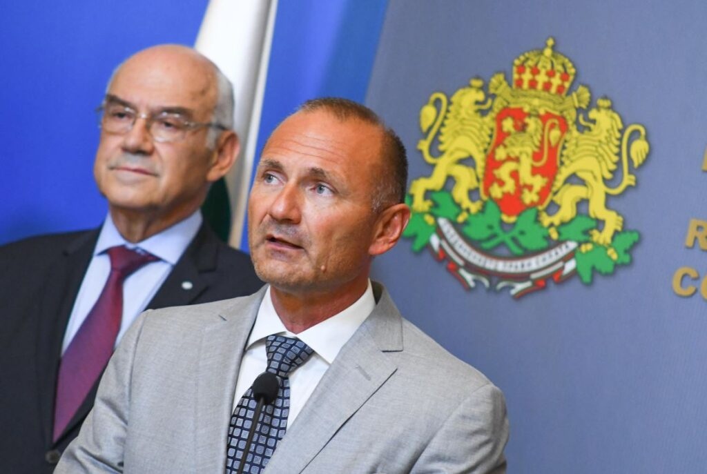 На дневен ред стоят всички възможни източници за доставки на