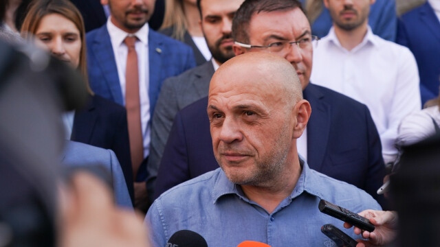 ГЕРБ СДС подаде документи за предсрочния вот Днес е втори ден за