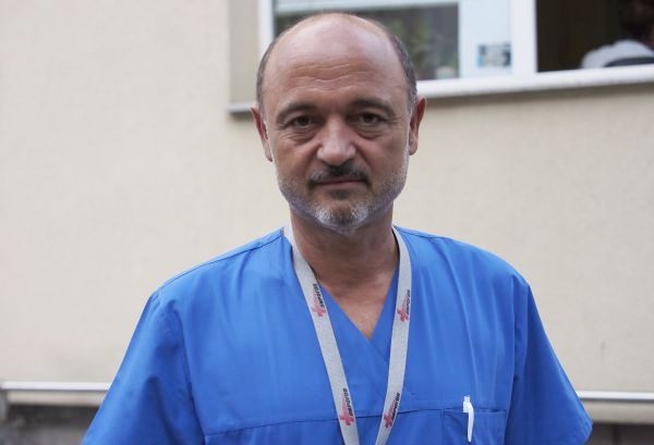 Служебният министър на здравеопазването д р Асен Меджидиев както подсказва фамилията