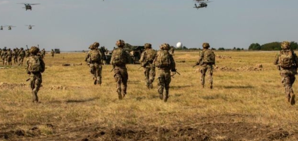 След 80 години 101 ва въздушнодесантна дивизия Screaming Eagles Крещящи орли