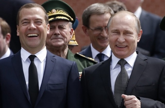 "Много хора подозират, че Владимир Путин и Дмитрий Медведев са
