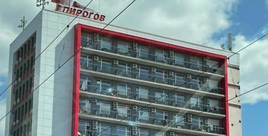 Две от децата пострадали при катастрофата със сръбски автобус на