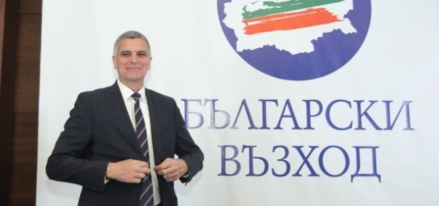 Стефан Янев ще се яви на парламентарните избори не със