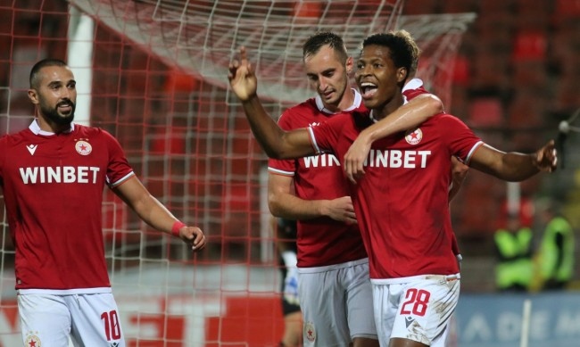 Родните Лудогорец и ЦСКА София излизат тази вечер в решителни