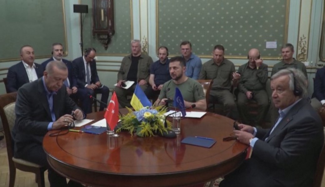 Турският президент Реджеп Ердоган и генералният секретар на ООН Антониу