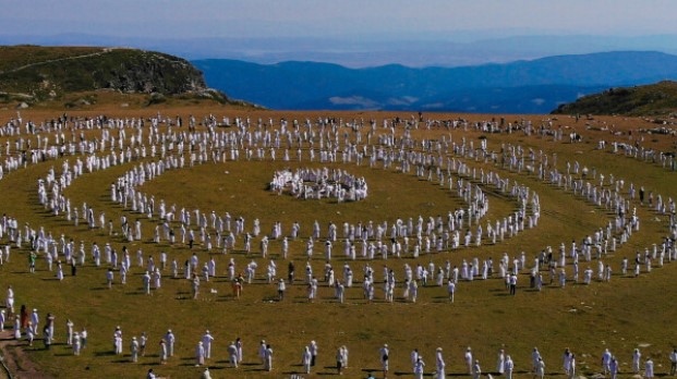 Последователите на Петър Дънов посрещат на 19 август Слънчевата нова