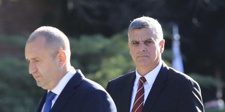 През октомври 2021 г Стефан Янев освобождава трима зам министри