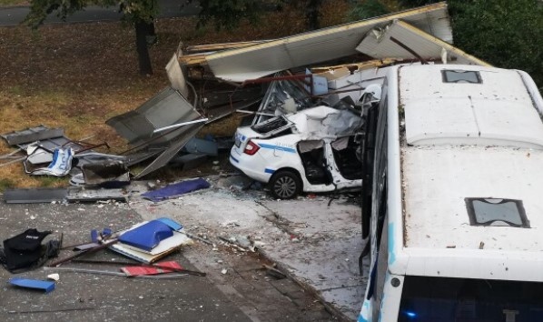 Общо петима са вече задържаните след тежката катастрофа с автобус