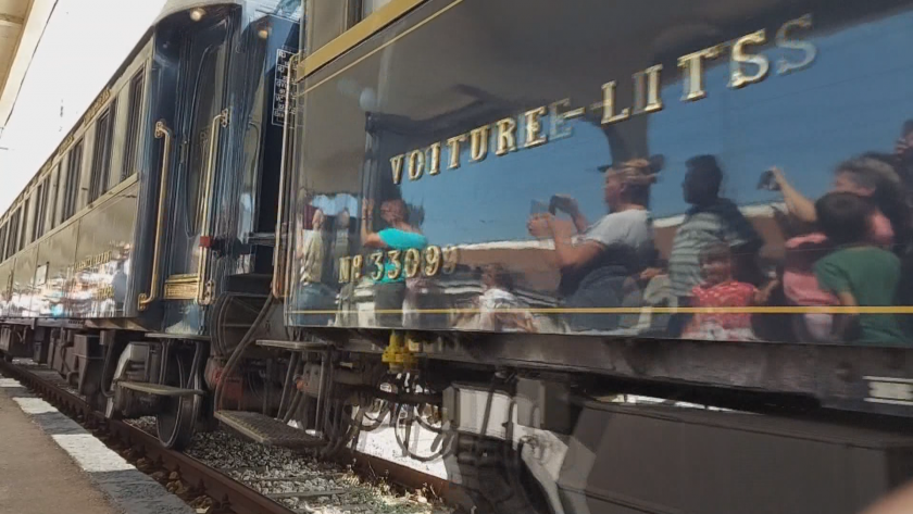 Легендарният влак Ориент експрес пристигна в България след двегодишна пауза