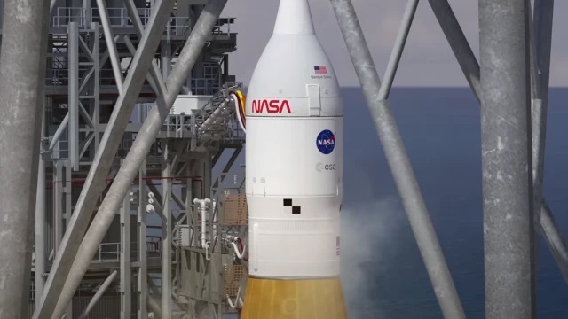 Около 21 часа българско време в събота се очаква стартът