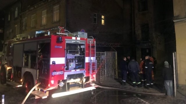 Пожар горя в жилищна сграда в София. Запалил се е