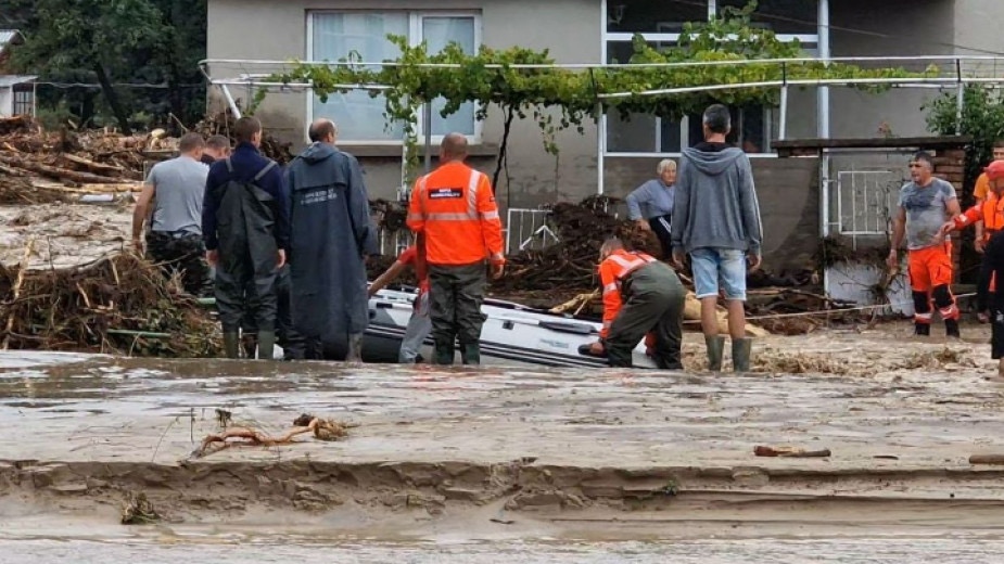 Президентът Румен Радев който е на посещение в засегнатото от