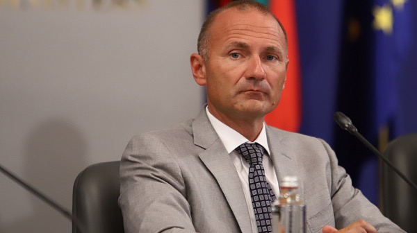 Не министри от служебното правителство а държавната Булгаргаз преговаря с