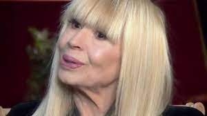 Лили буквално е позлатила своята бивша но любима домашна помощница