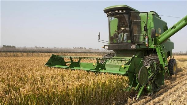 Около 40 селскостопански машини ще изкарат земеделски производители от Сливен