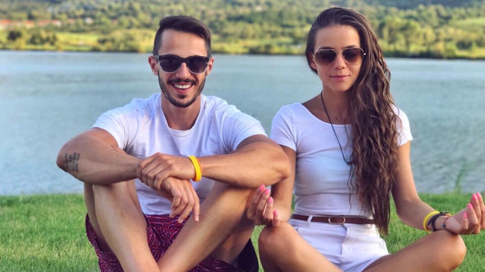 Наум Шопов и годеницата му Теа Минкова се изложиха зверски