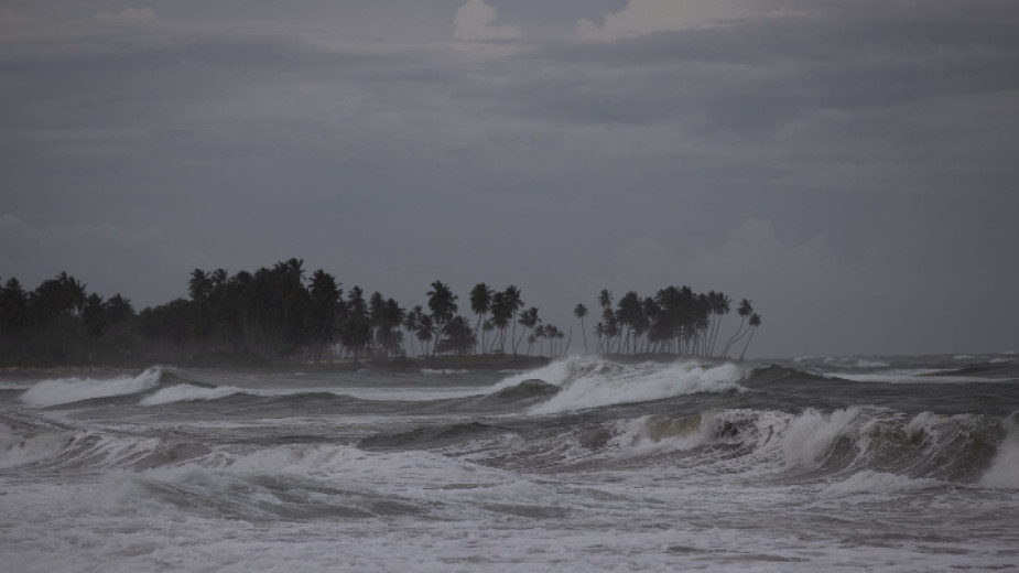 Ураганът Фиона достигна днес сушата по крайбрежието на Доминиканската република