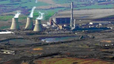 ТЕЦ Бобов дол получи разрешително за изграждането на собствен фотоволтаичен