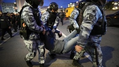 Над 1400 души арестувани за часове в Русия след обявената частична мобилизация