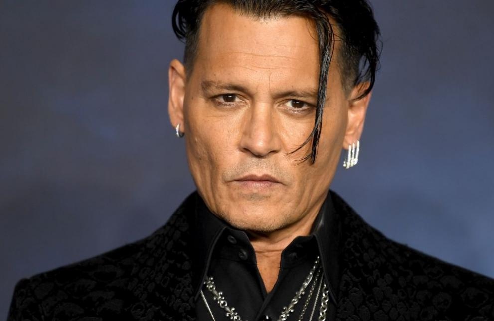 Оказва се че Джони Деп наистина се среща с една