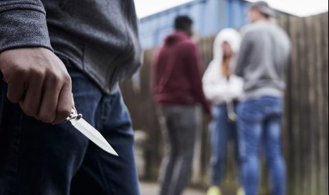 16 годишен ученик е бил наръган в центъра на София около