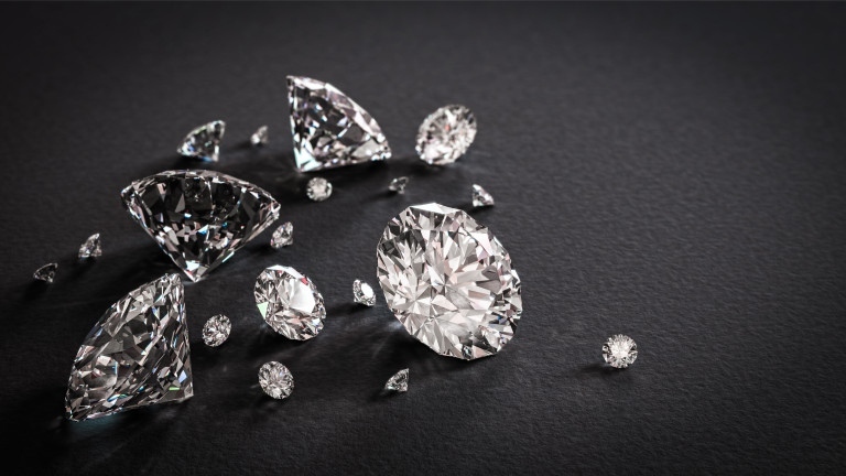 В ЕС настояват за забрана на вноса на диаманти от Русия  
