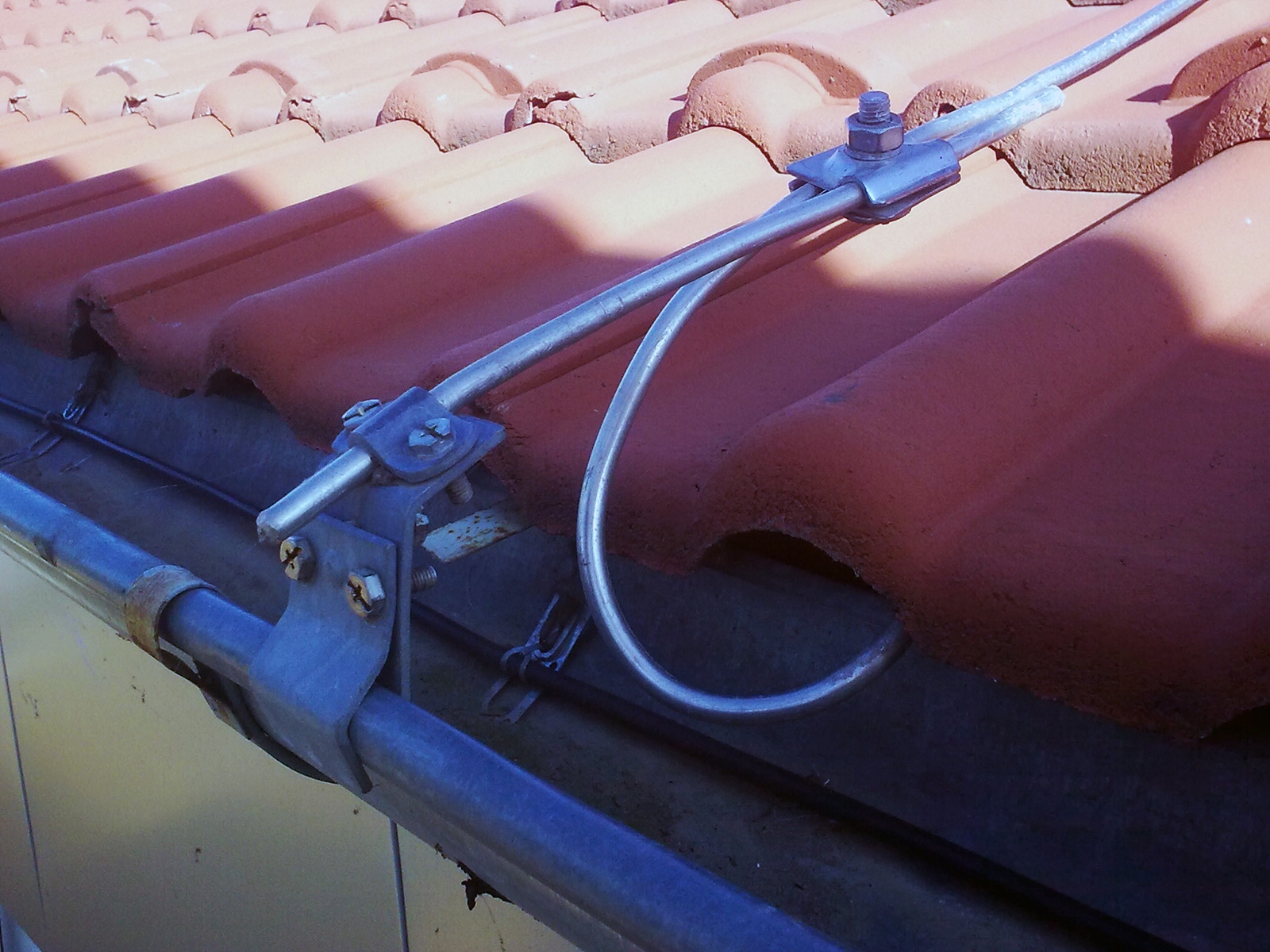 В София над 80 от сградите са без мълниезащита особено