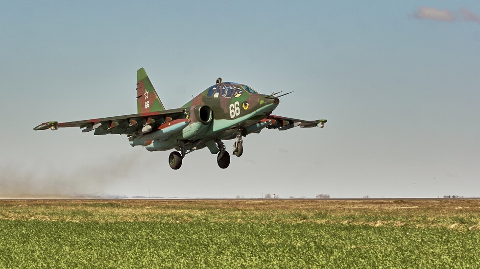 Инцидент с военен самолет СУ-25 е станал на авиобаза Безмер