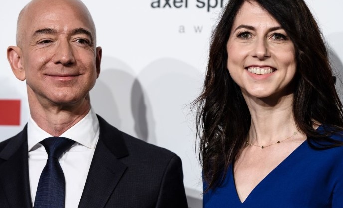 Бившата съпруга на милиардера Джеф Безос Макензи Скот отново се