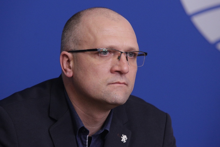 Водачът на листата на Възраждане и вече избран за депутат