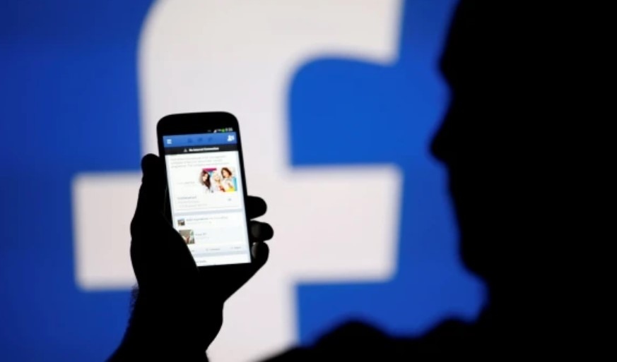 Meta предупреди един милион потребители на Facebook че са изложени