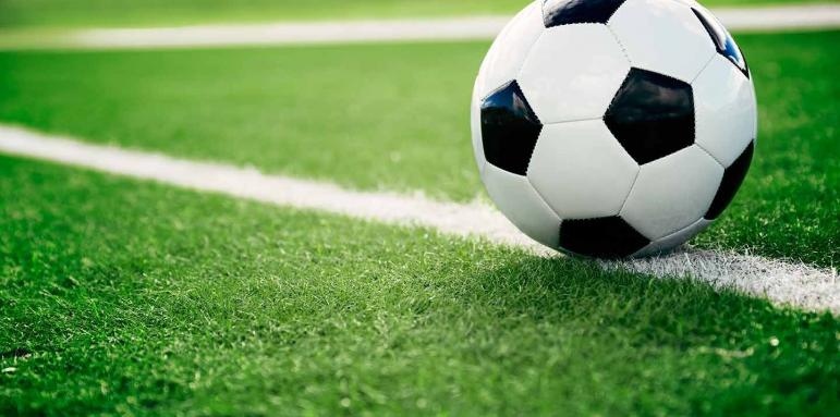 Трима души са били застреляни след среща по американски футбол