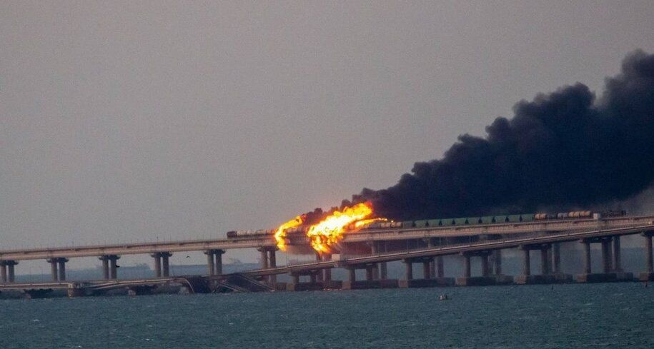 Експлозията на Кримския мост за която Русия засега не е