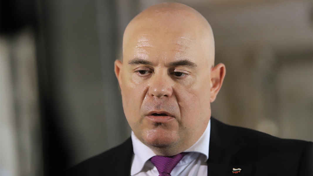 Убитият таксиметров шофьор е поредната жертва на агресията и институционалната